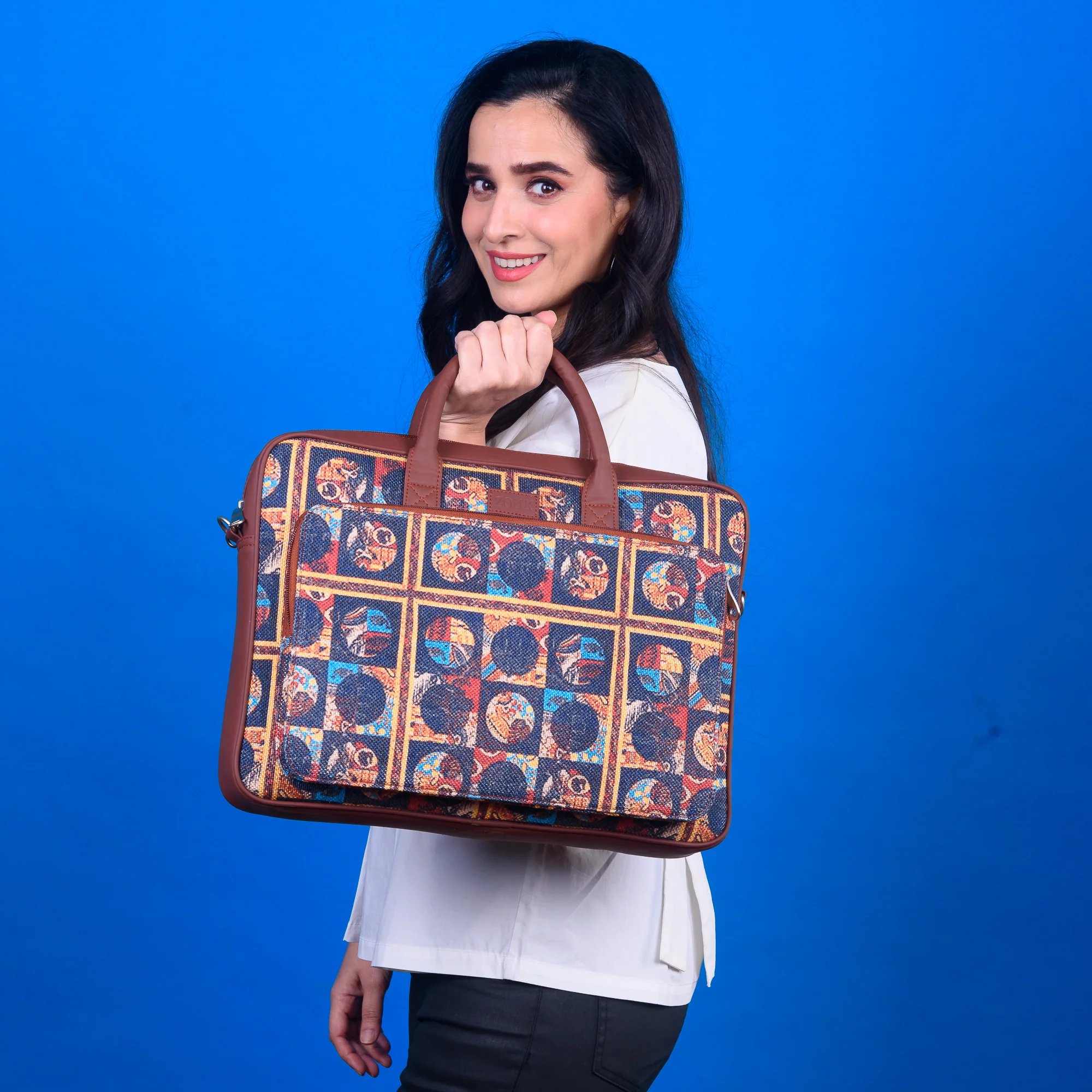 African Art Laptop Bag - Image 3