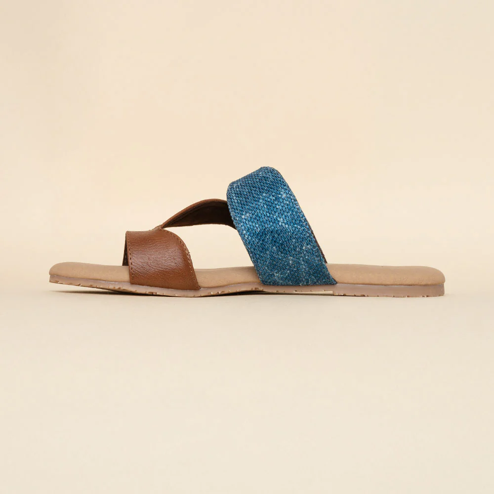 Andaman Marine Curvy Toe Chappal - Image 8