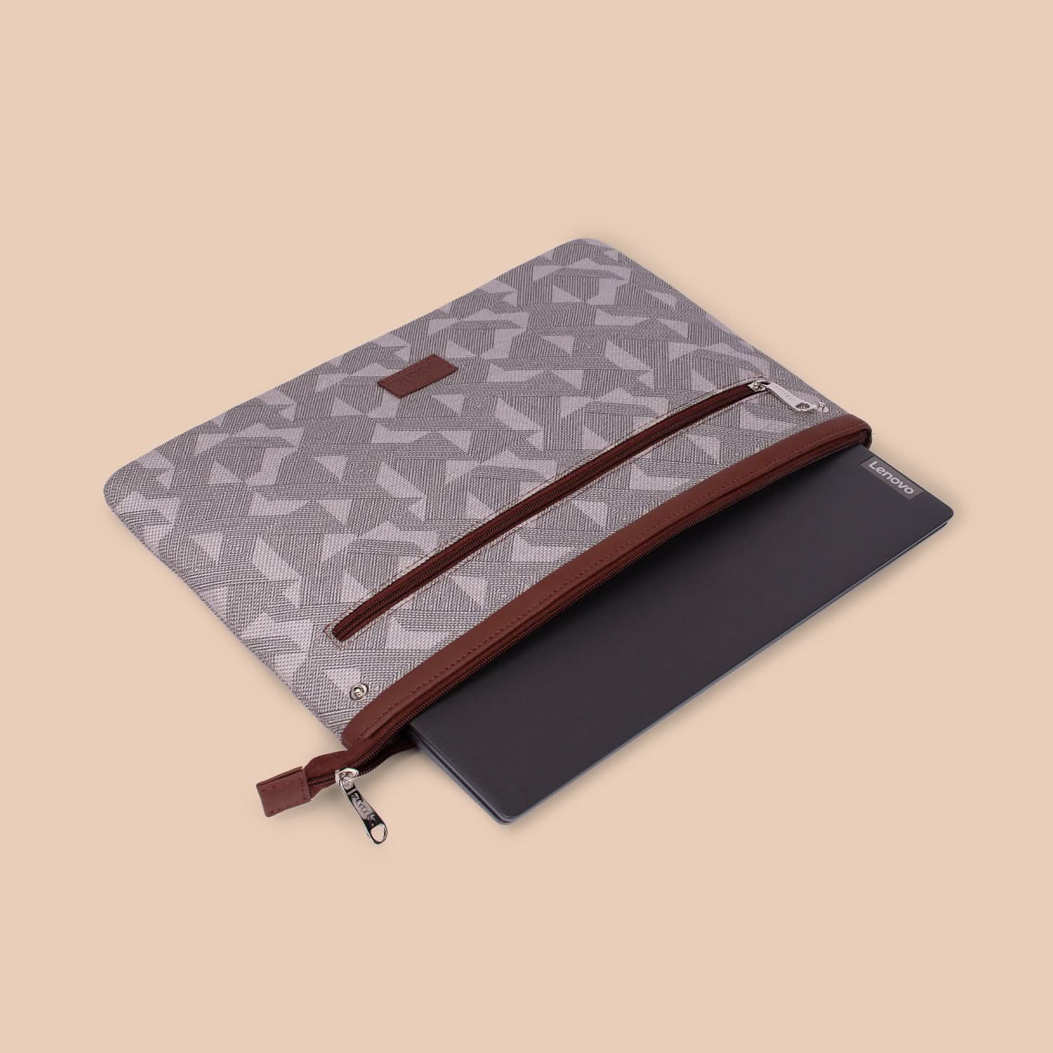Zouk Aravalli Abstract Maya Multitasker ToteĀ Bag - Image 9