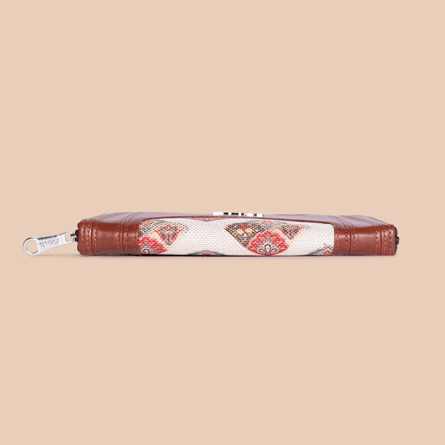 Arika Zipper Wallet - Seashell Motif White - Image 5