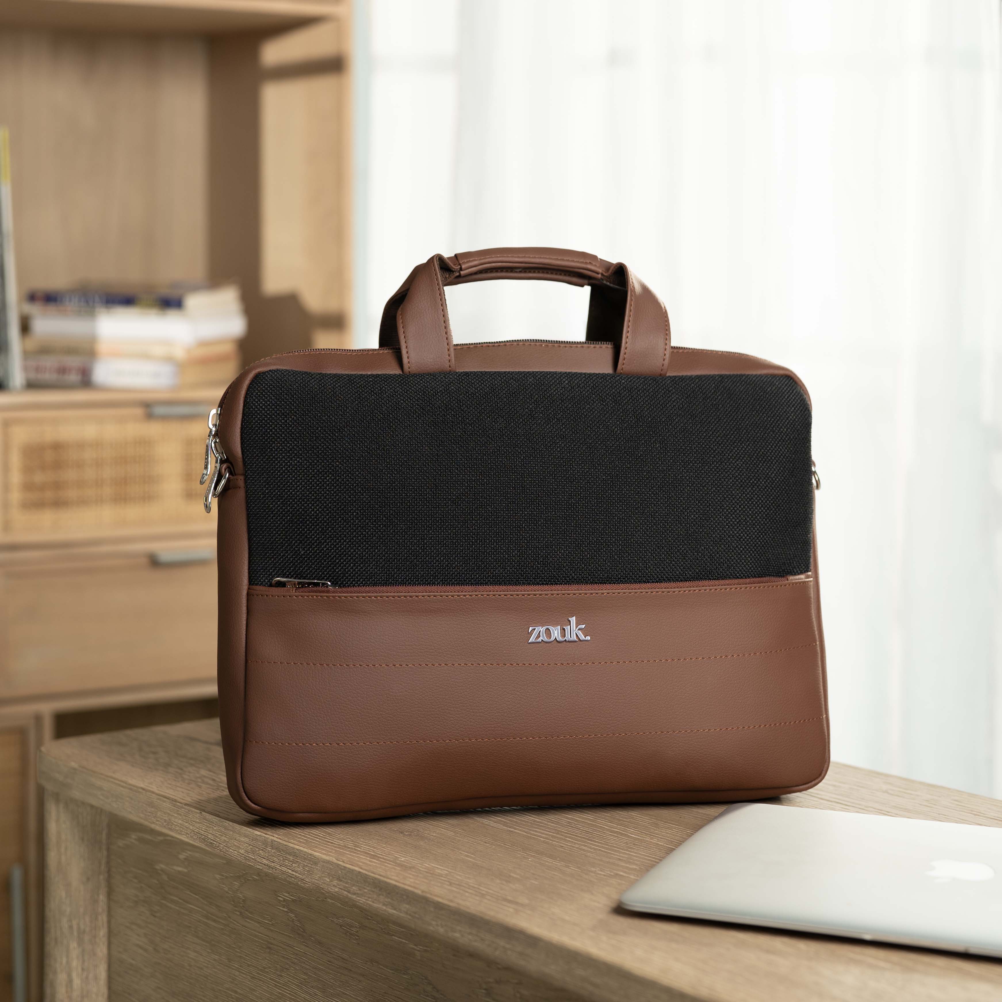 Arin Laptop Bag - Jet Black - Image 2