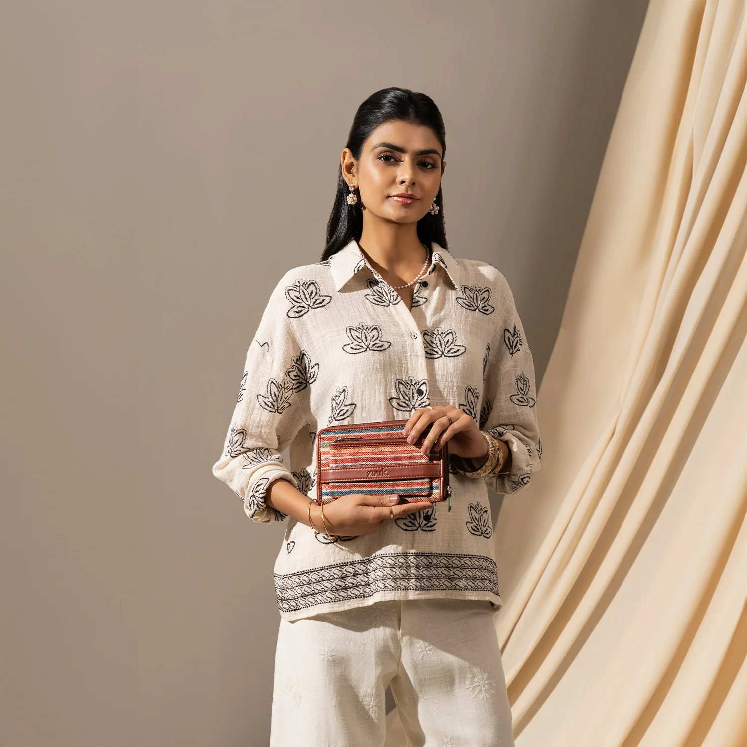 Assam Tapestry Classic Zipper Wallet - Image 2