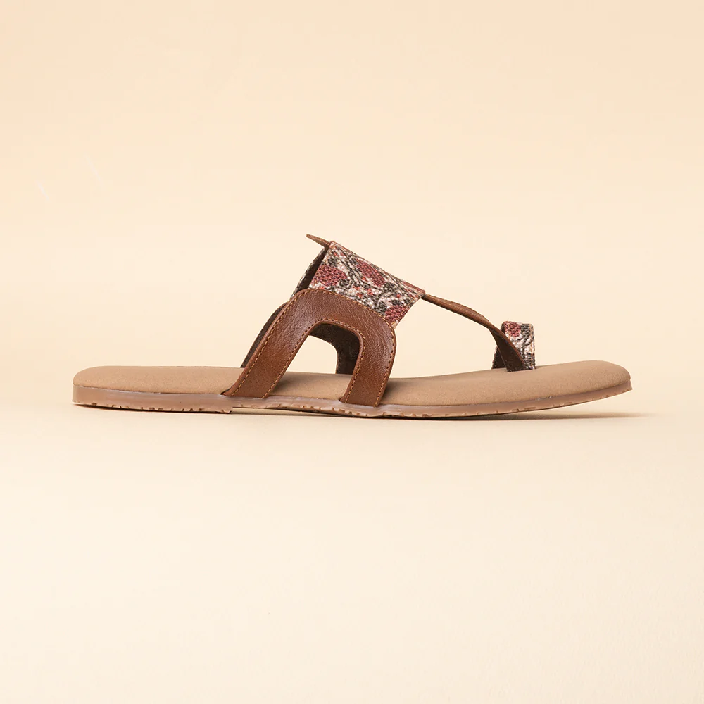 Auroville Botanica One Toe Kolhapuri Chappal - Image 9