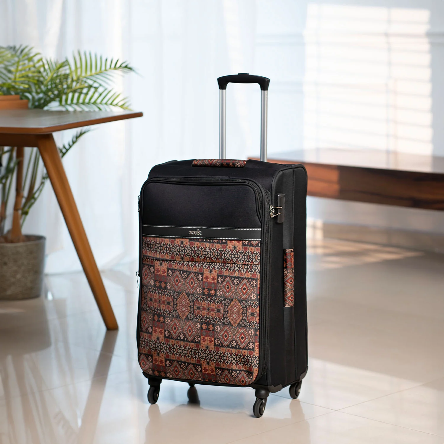 Banaras Elegance Avasa Trolley Bag (Black) - Image 14