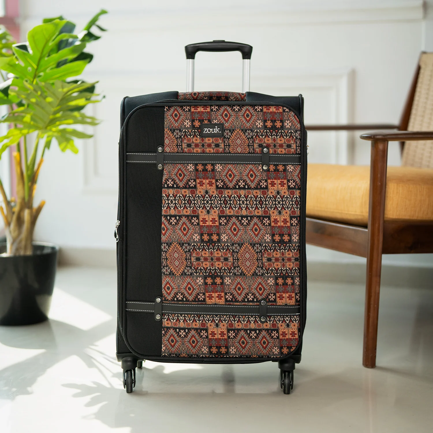 Banaras Elegance Saira Trolley Bag - Black (Medium) - Image 9