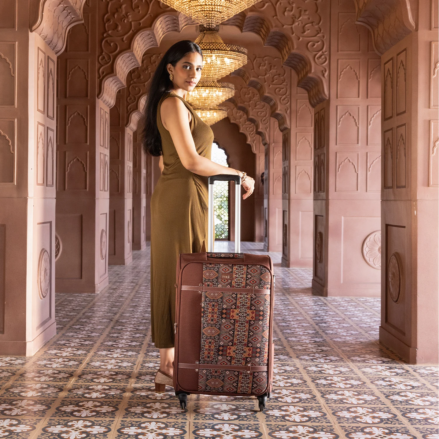 Banaras Elegance Saira Trolley Bag (Medium) - Image 8