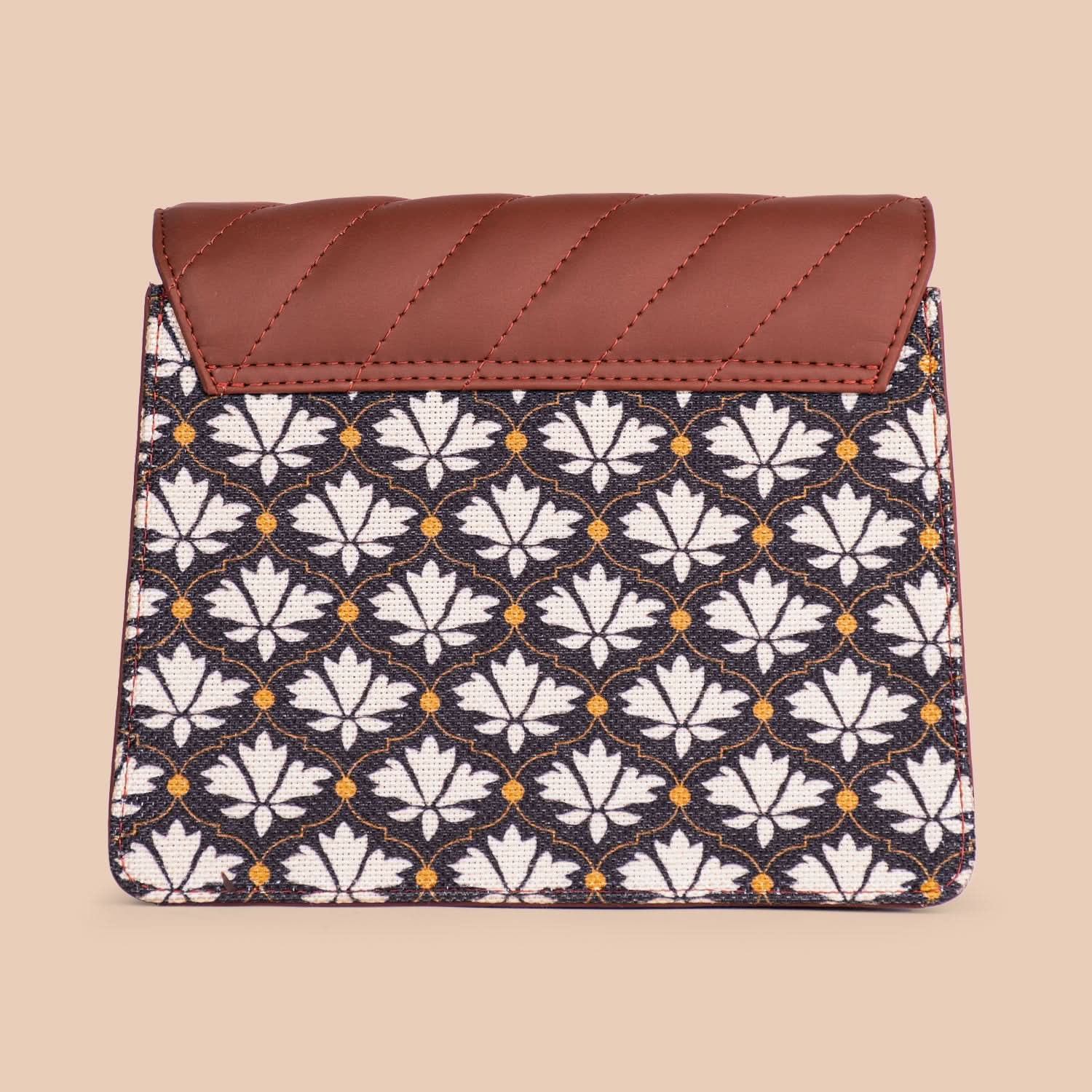 Bidri Kaiser Beyond Basic Sling Bag - Image 4