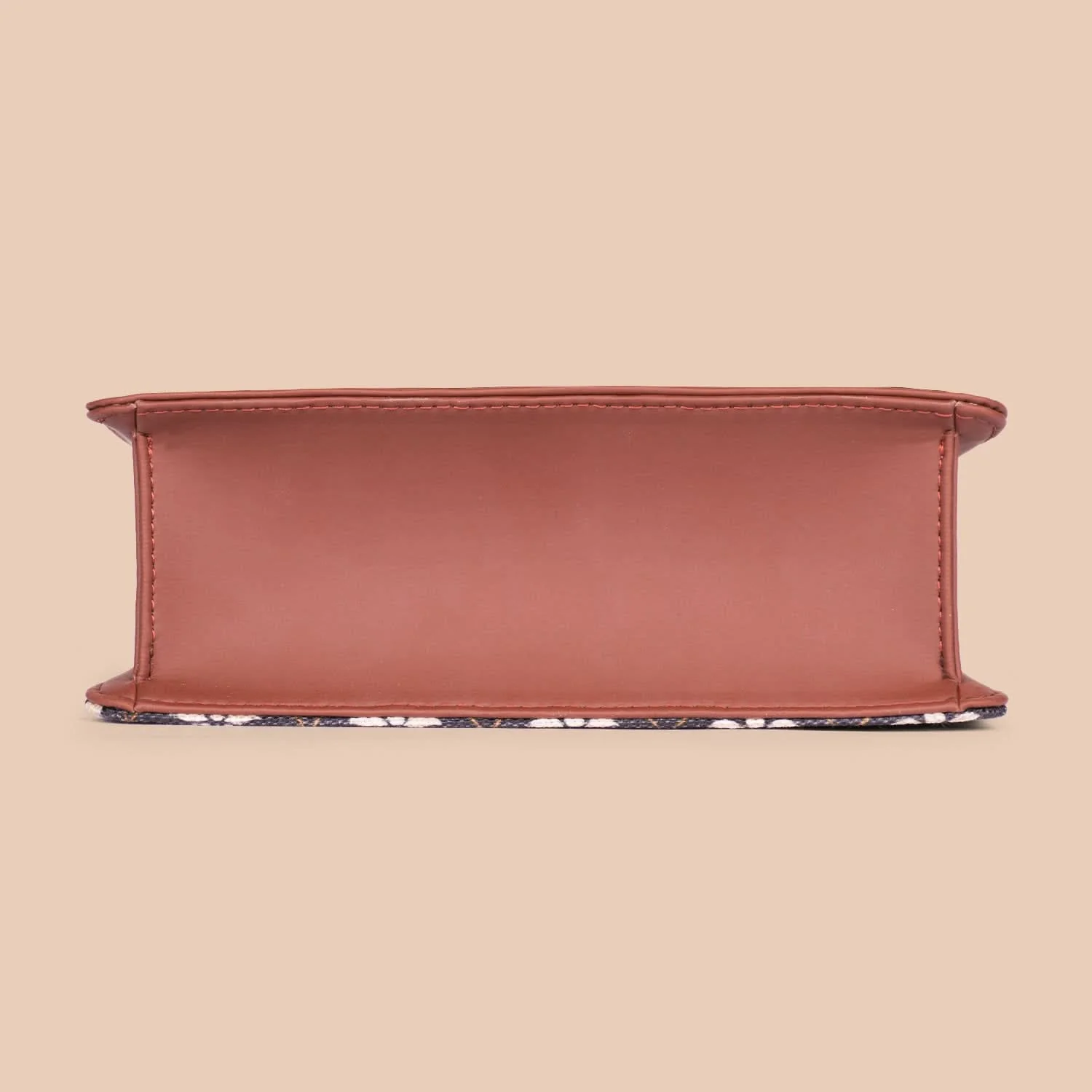 Bidri Kaiser Beyond Basic Sling Bag - Image 9