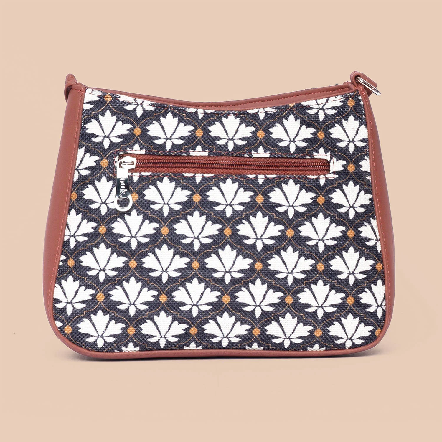 Bidri Kaiser Boat Sling Bag - Image 3