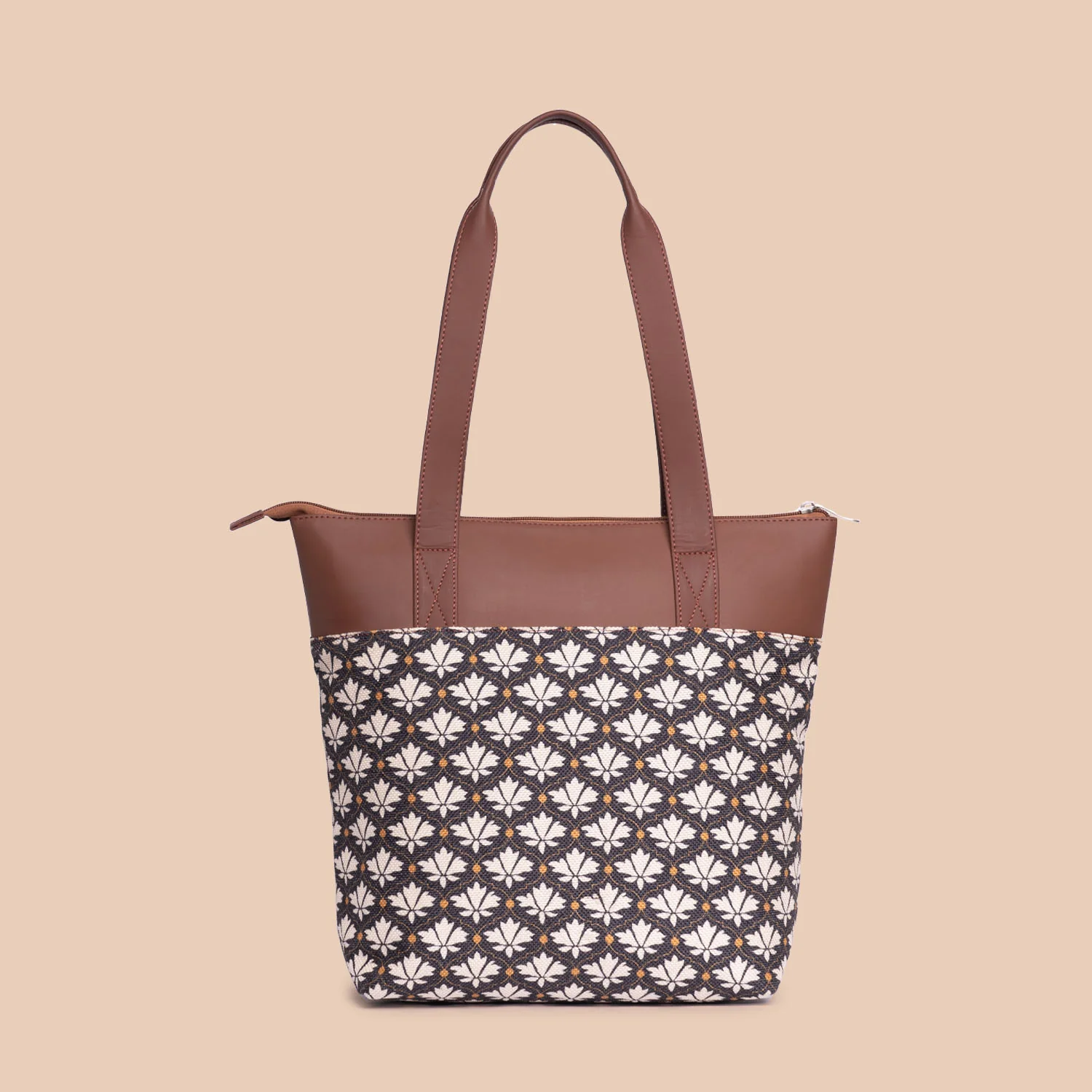 Bidri Kaiser Everyday Tote Bag & Chain Wallet Combo - Image 3