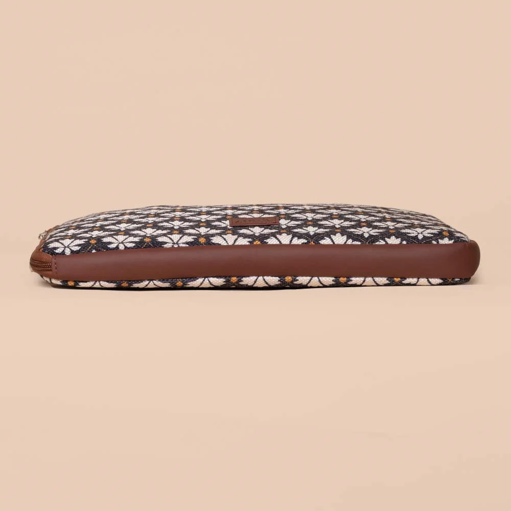 Bidri Kaiser L-Zippered Laptop Sleeve - Image 8
