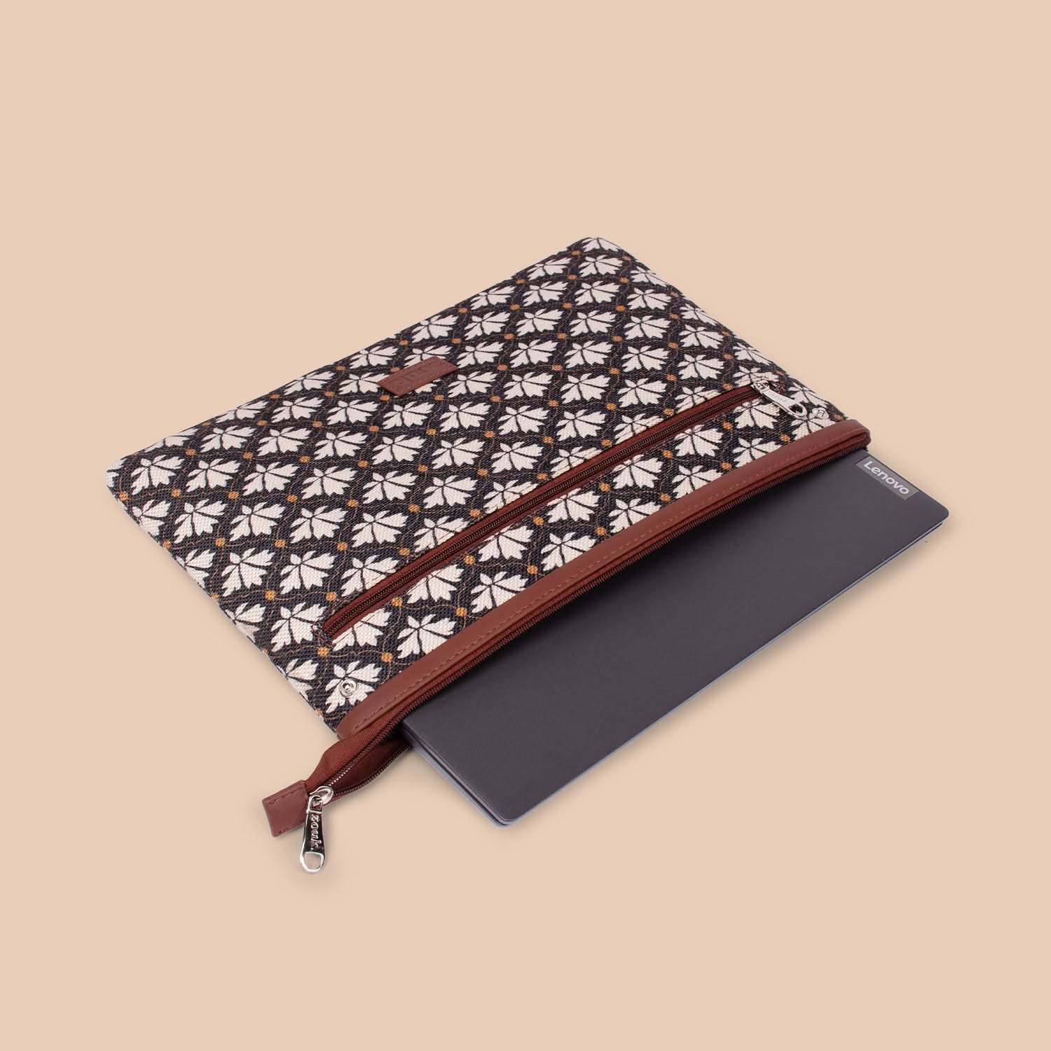 Zouk Bidri Kaiser Maya Multitasker Tote Bag - Image 9