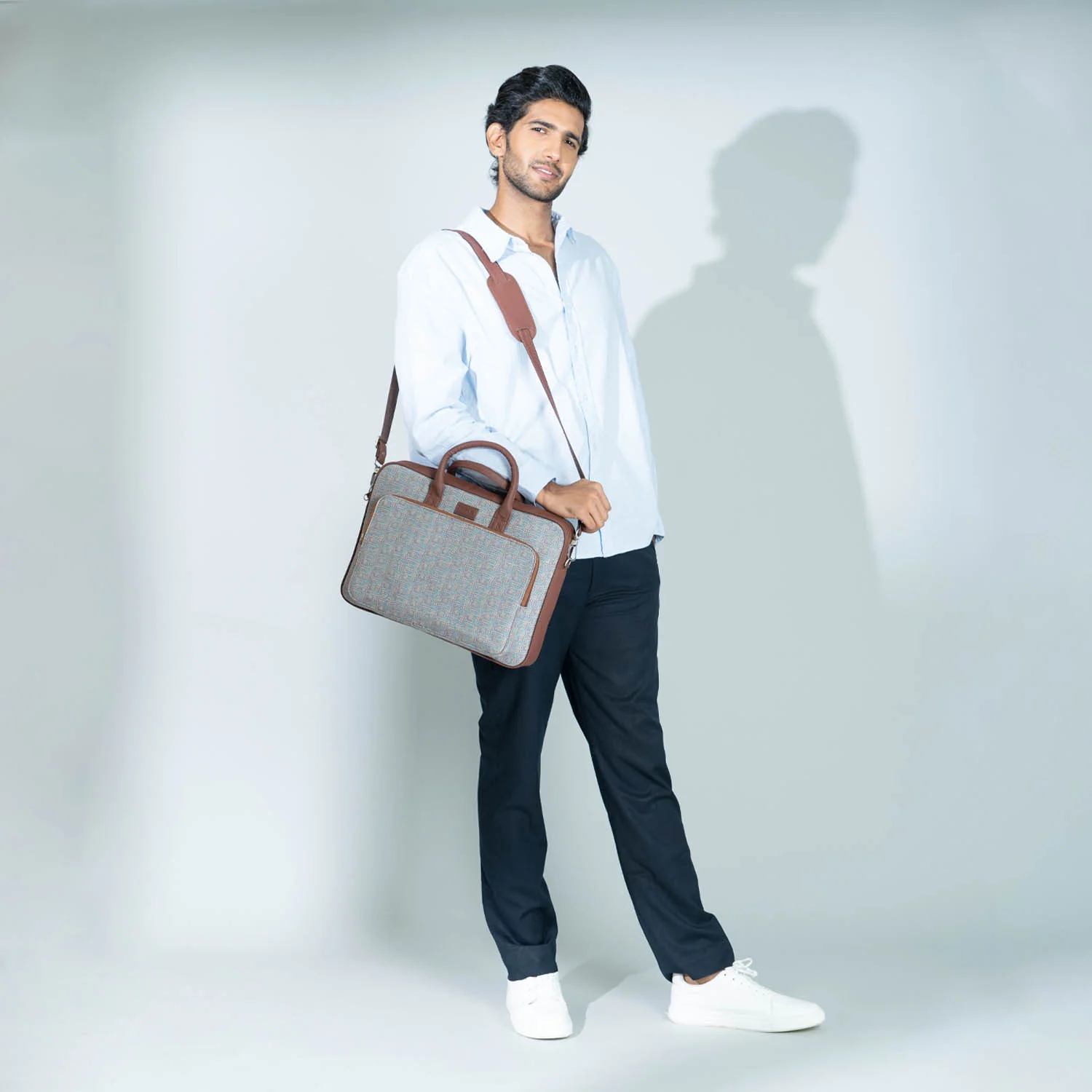Bolgatti Weaves Unisex Laptop Bag - Image 5