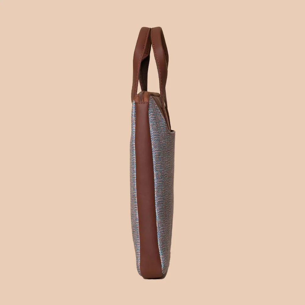 Bolgatty Weaves L-Zippered Laptop Sleeve - Image 10