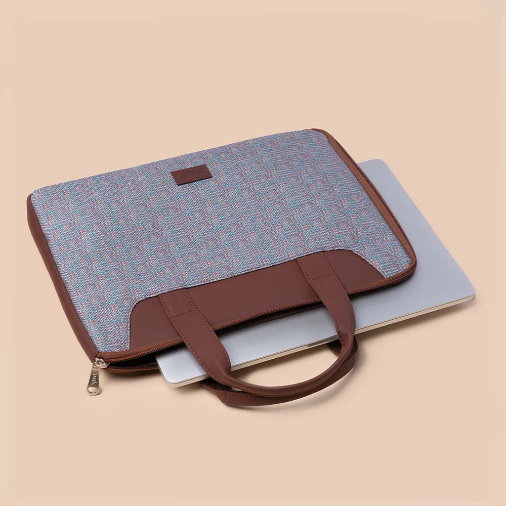 Bolgatty Weaves L-Zippered Laptop Sleeve - Image 7