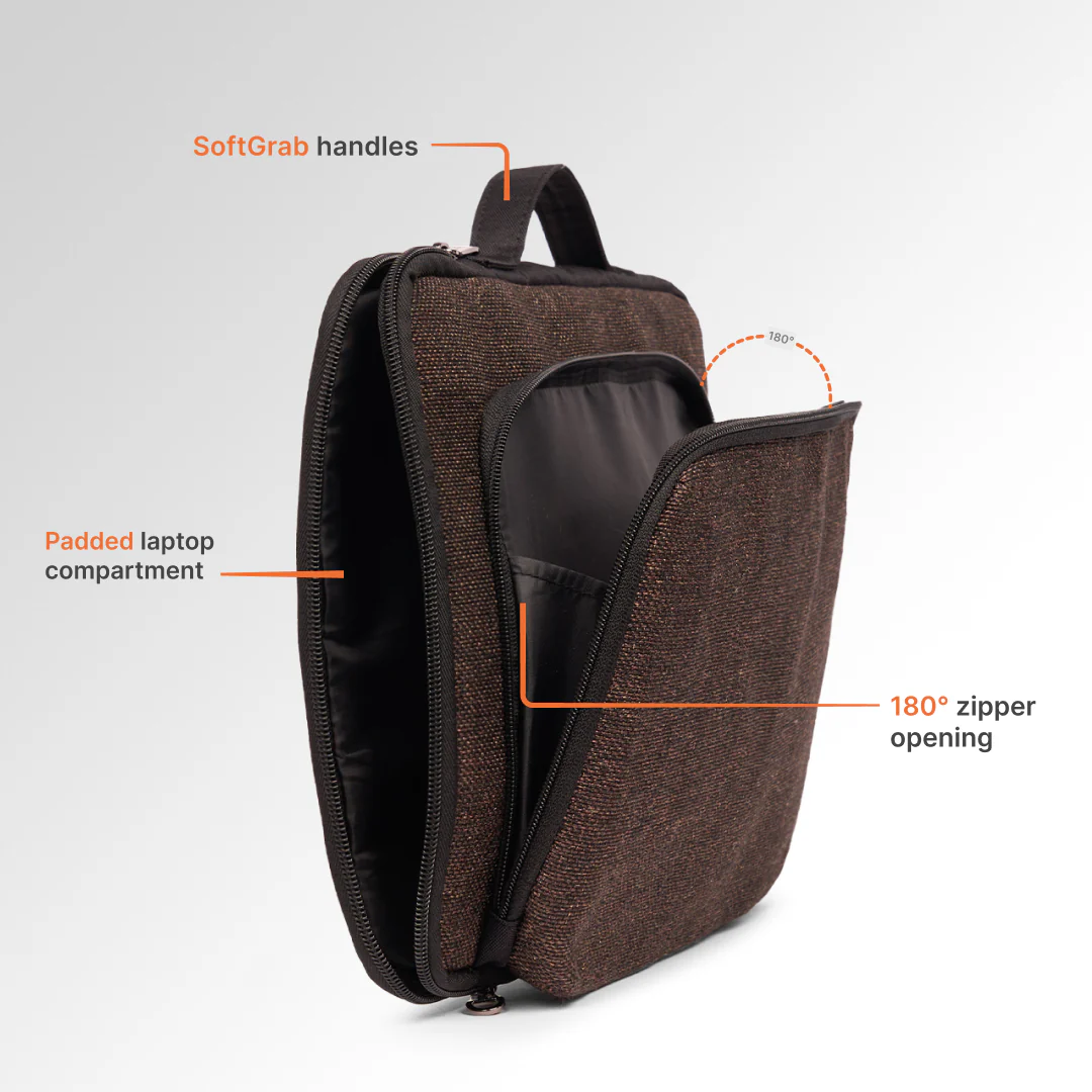 Bristel Signature Laptop Sleeve - 14inch (Black) - Image 6