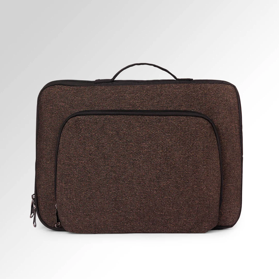 Bristel Signature Laptop Sleeve - 15.6inch (Black) - Image 3