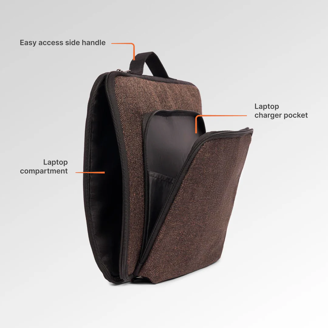 Bristel Signature Laptop Sleeve - 15.6inch (Black) - Image 6