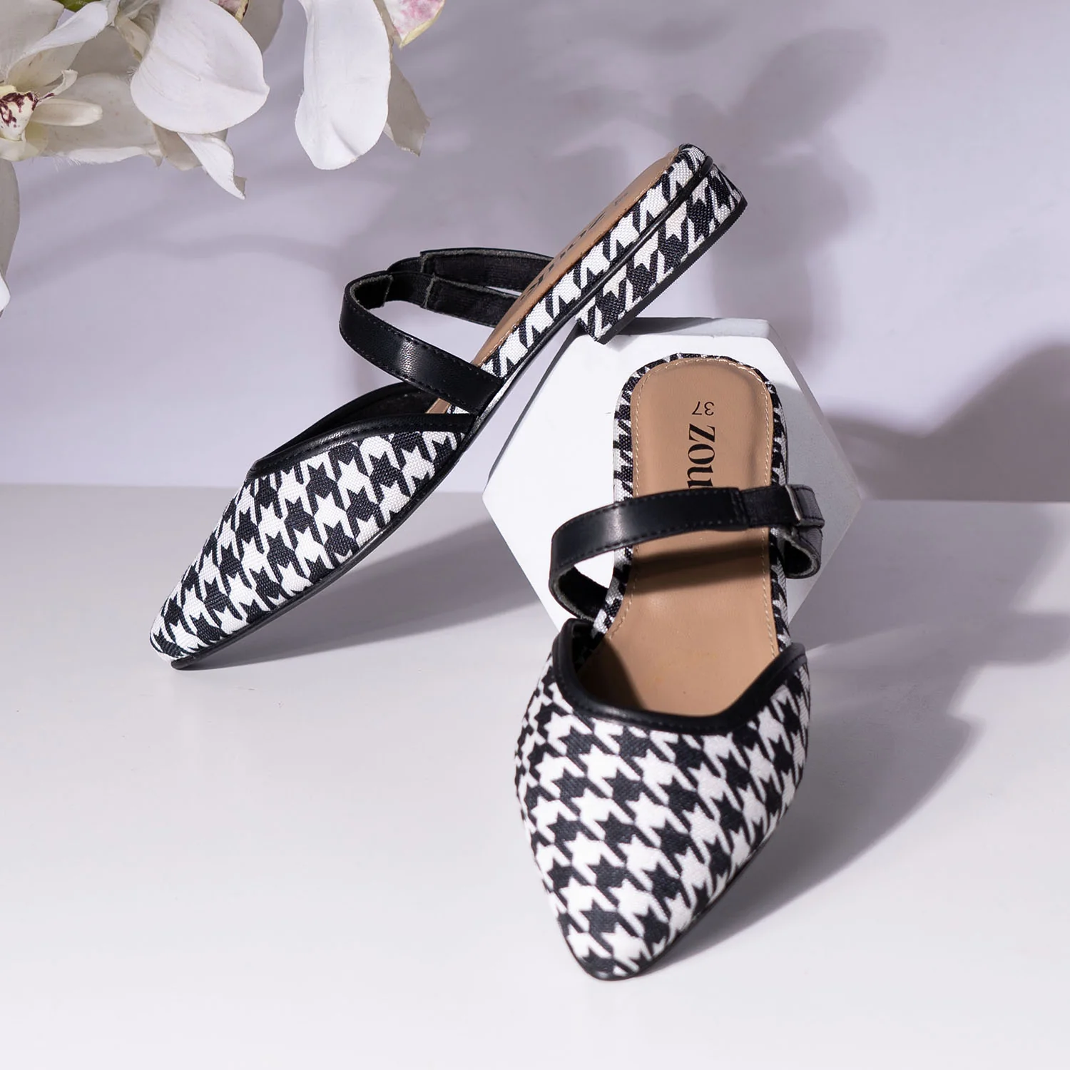 Calcutta Houndstooth Flexifit Mule - Image 2