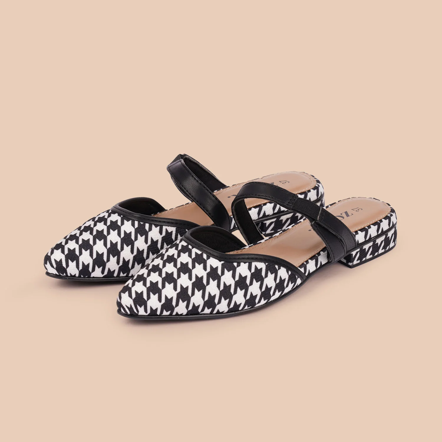 Calcutta Houndstooth Flexifit Mule - Image 6