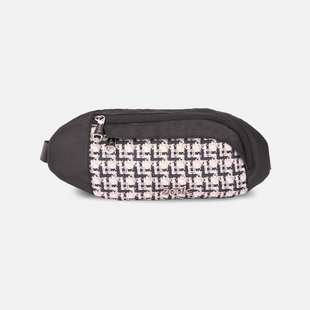 Carter Checks Faye Fanny Pack - Image 2