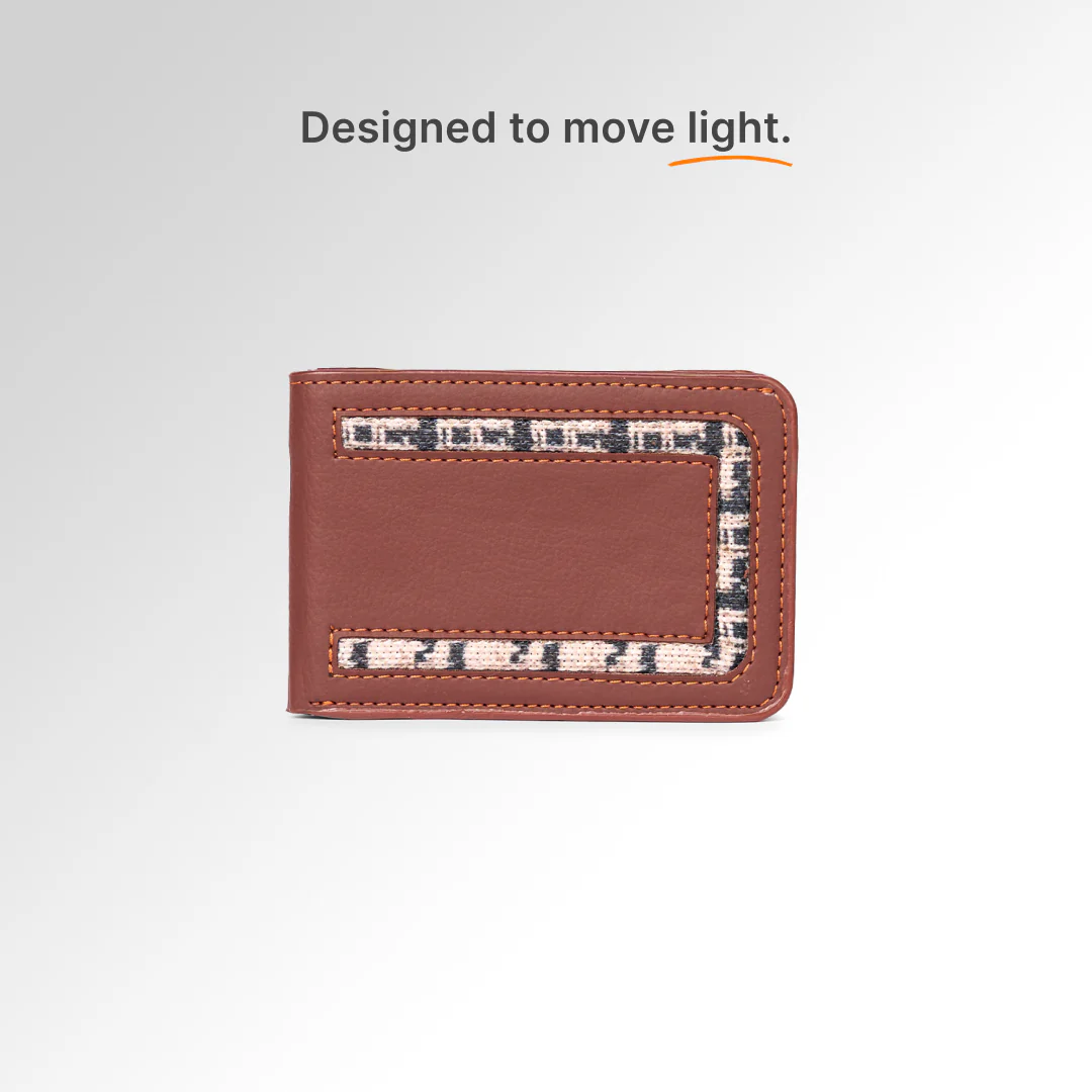 Carter Checks Roy Men's Wallet - Image 2