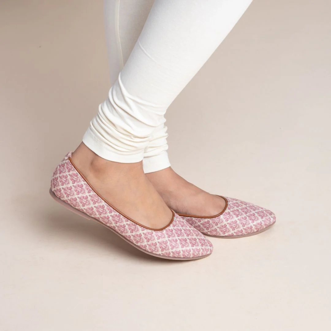 Chamoli Motif Bellies - Image 11