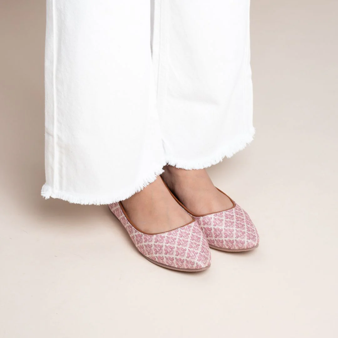 Chamoli Motif Bellies - Image 8