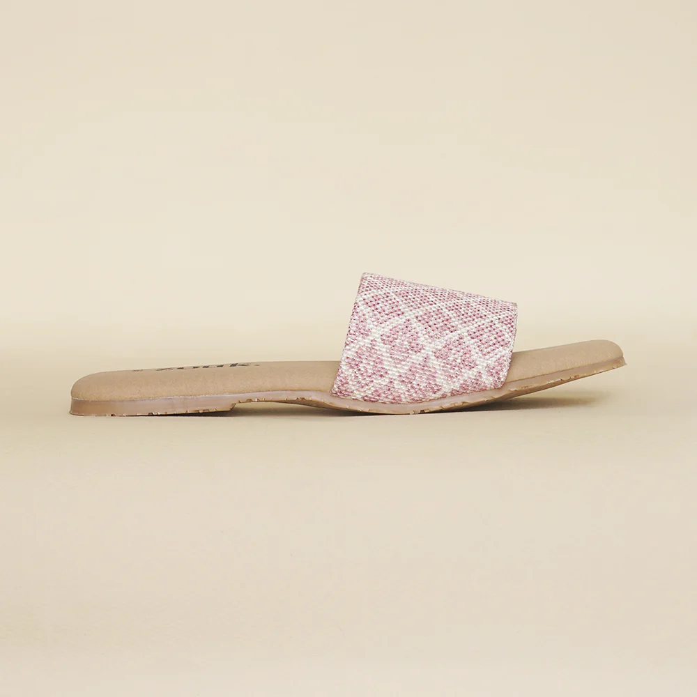Chamoli Motif Casual Flats - Image 10