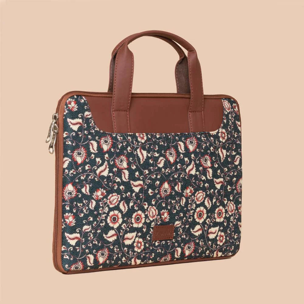 Chittoor Blue Kalamkari L-Zippered Laptop Sleeve - Image 4
