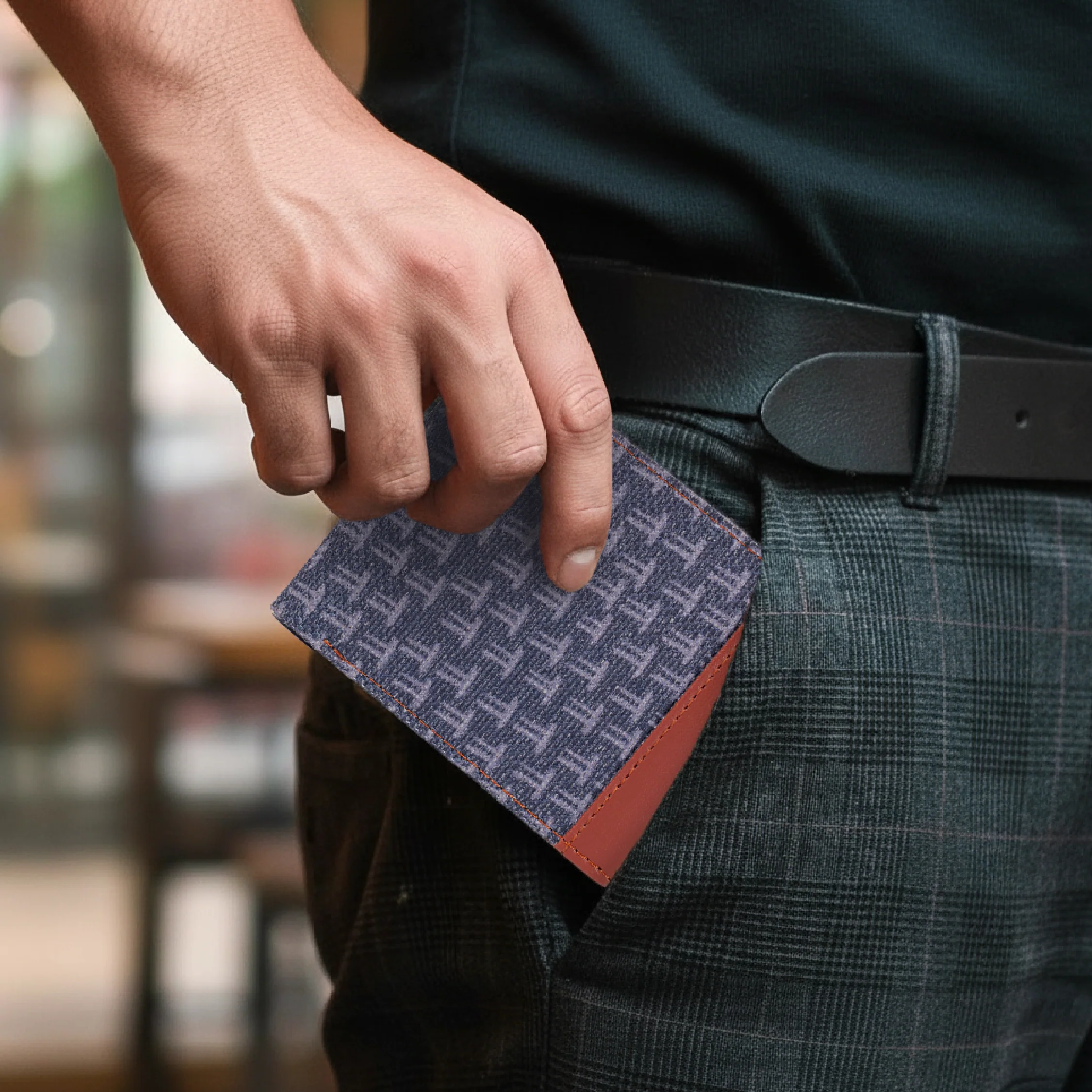 Classic Sleek Men's Wallet - Charcoal Abyss - Image 2