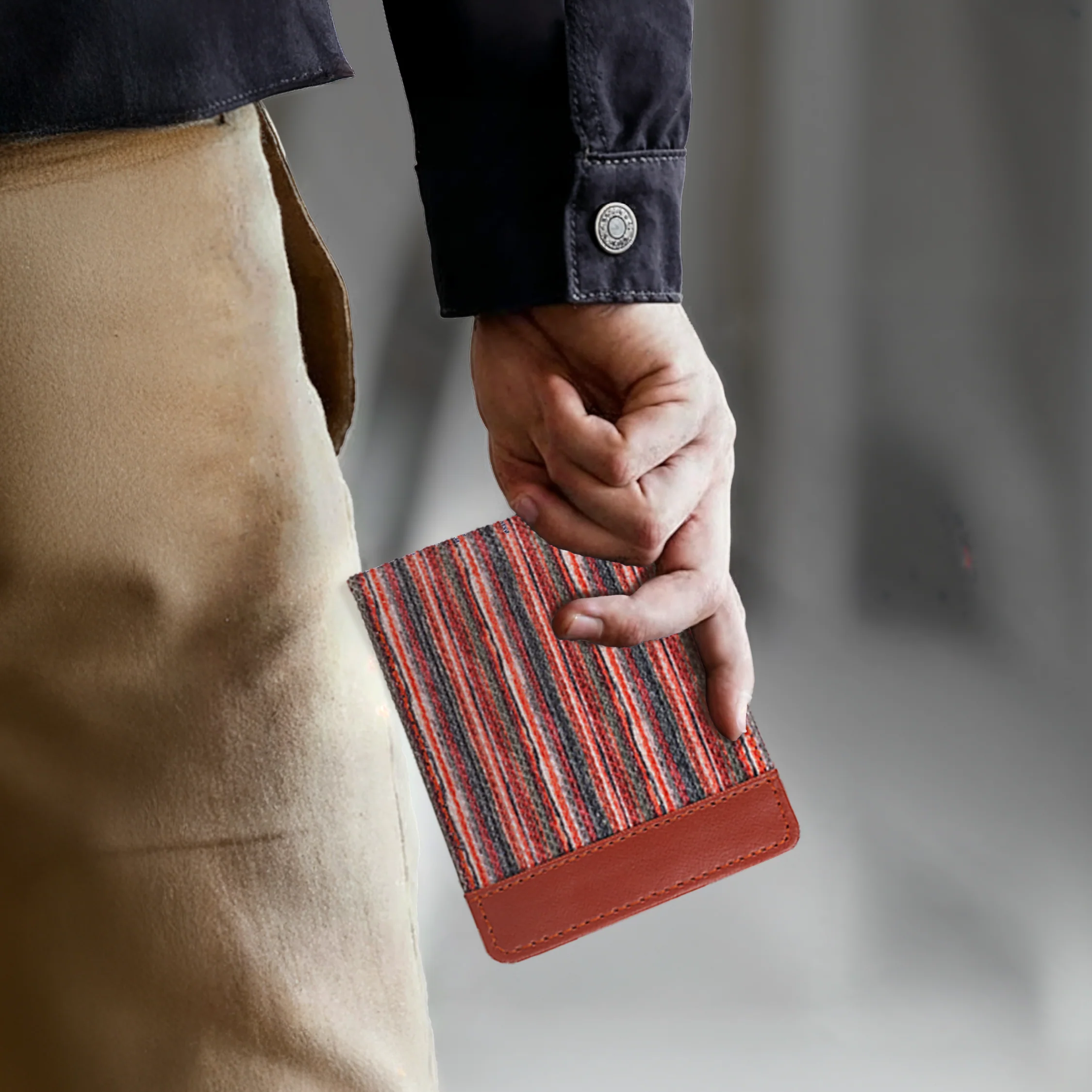Classic Sleek Men's Wallet - Goan Waves - Image 2