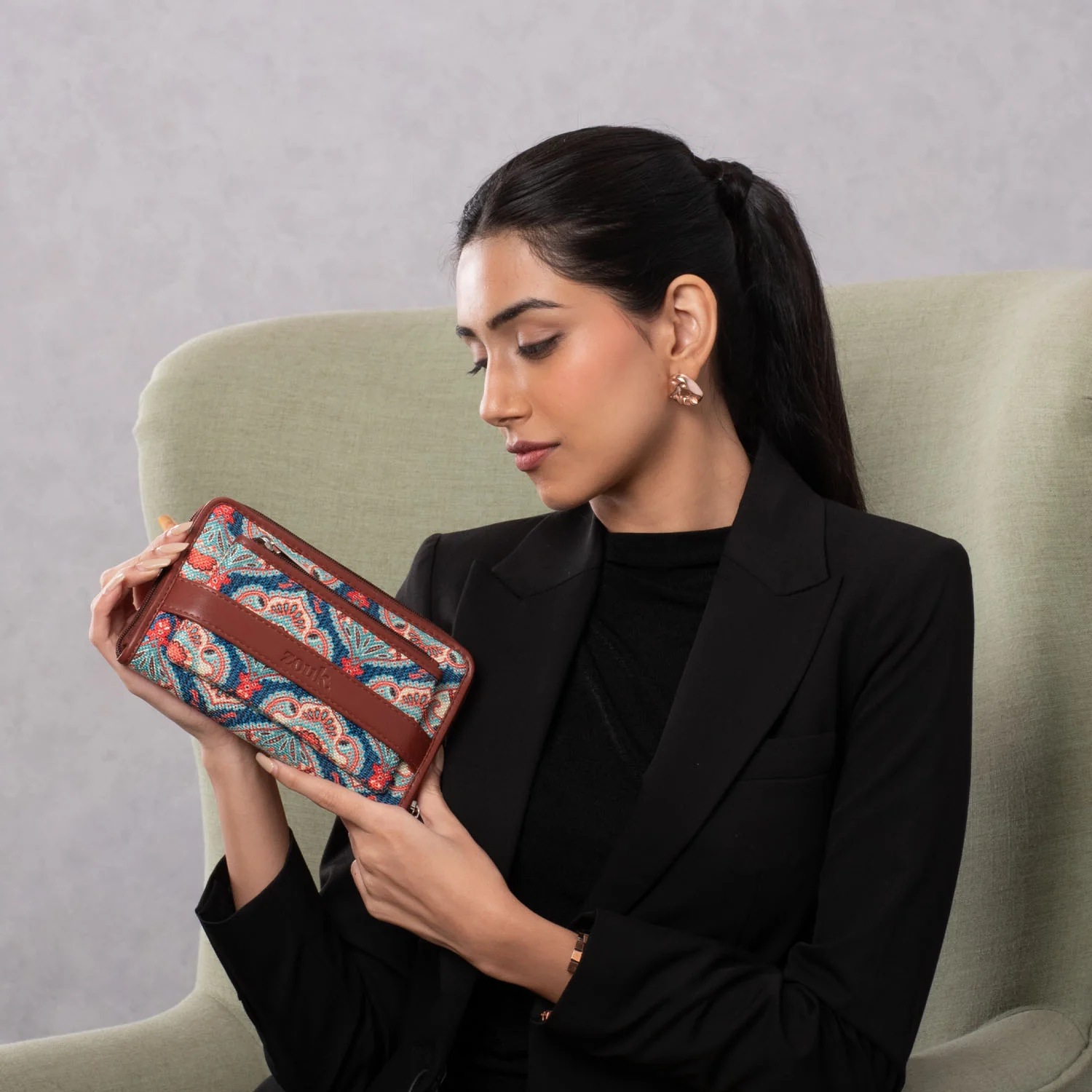 Kovil Blue Classic Zipper Wallet - Image 2