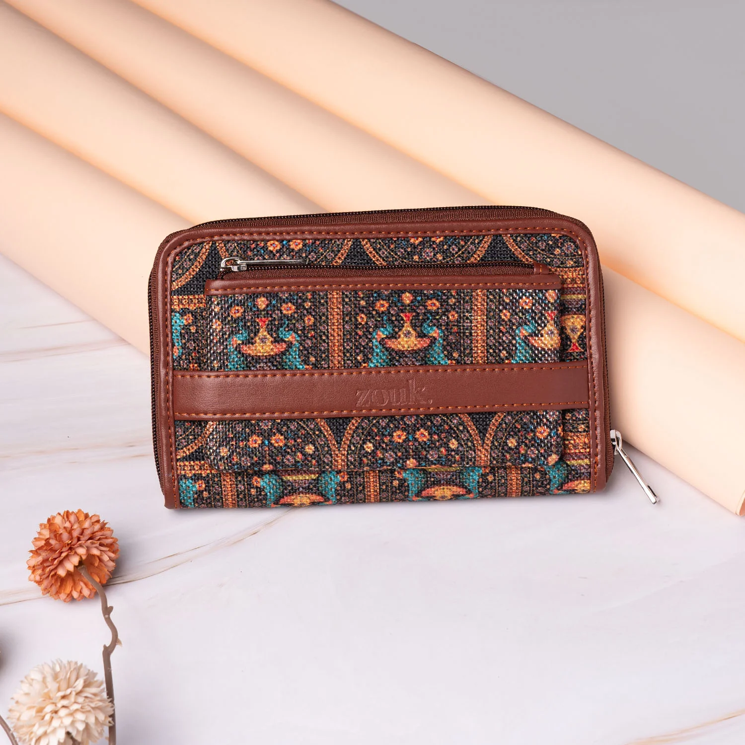 Royal Indian Peacock Motif Classic Zipper Wallet - Image 2