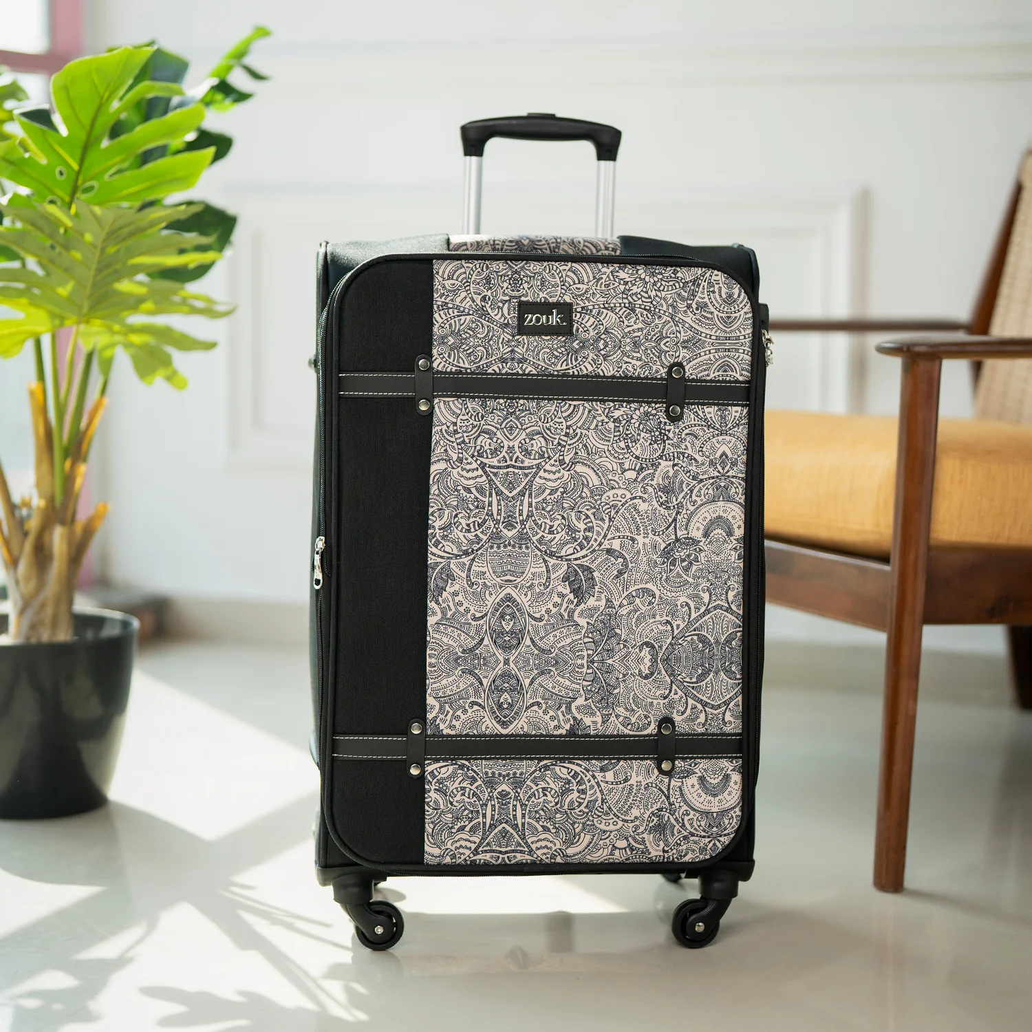 Colaba Shirin Saira Trolley Bag - (Black) - Image 8