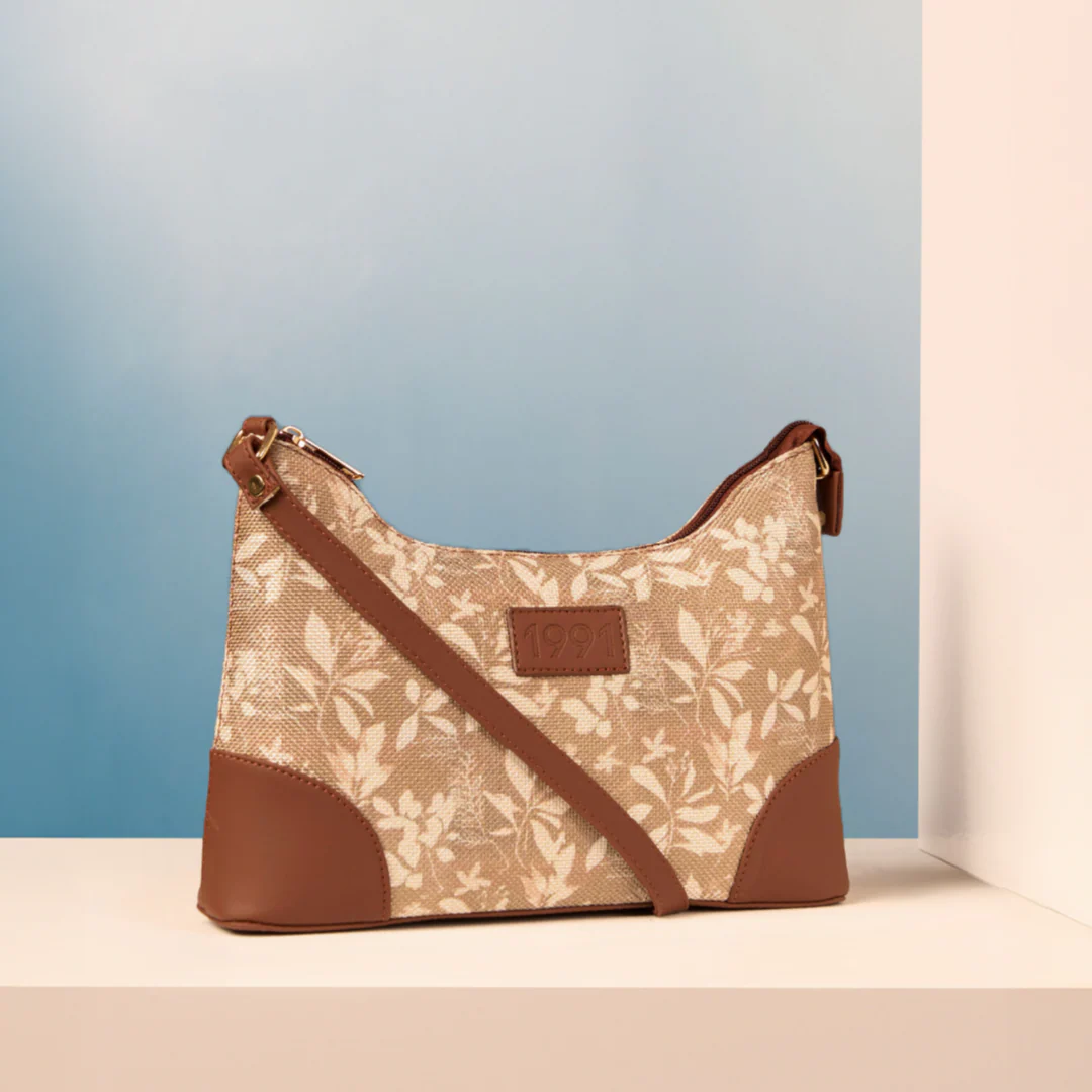 Coorg Husk Regular Handbag - 1991 by Zouk - Image 2