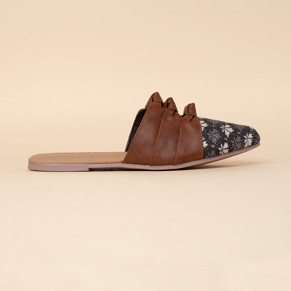 Deccan Bidri Knotted Mule - Image 5