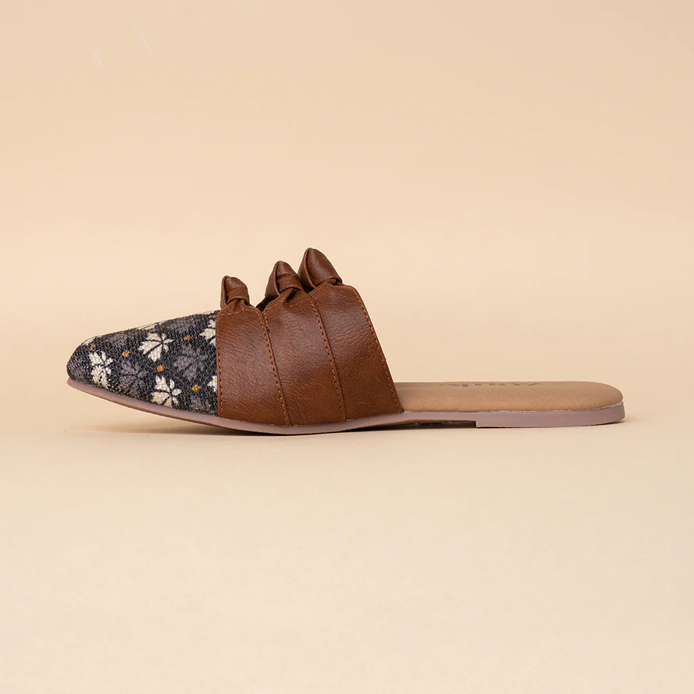 Deccan Bidri Knotted Mule - Image 8