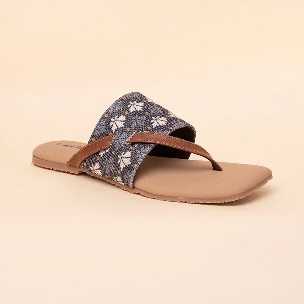 Deccan Bidri Side Toe Flats - Image 6