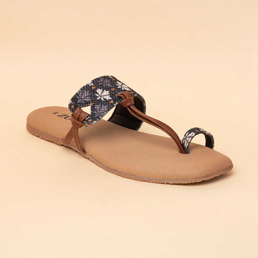 Deccan Bidri Women's Chappals - Image 6