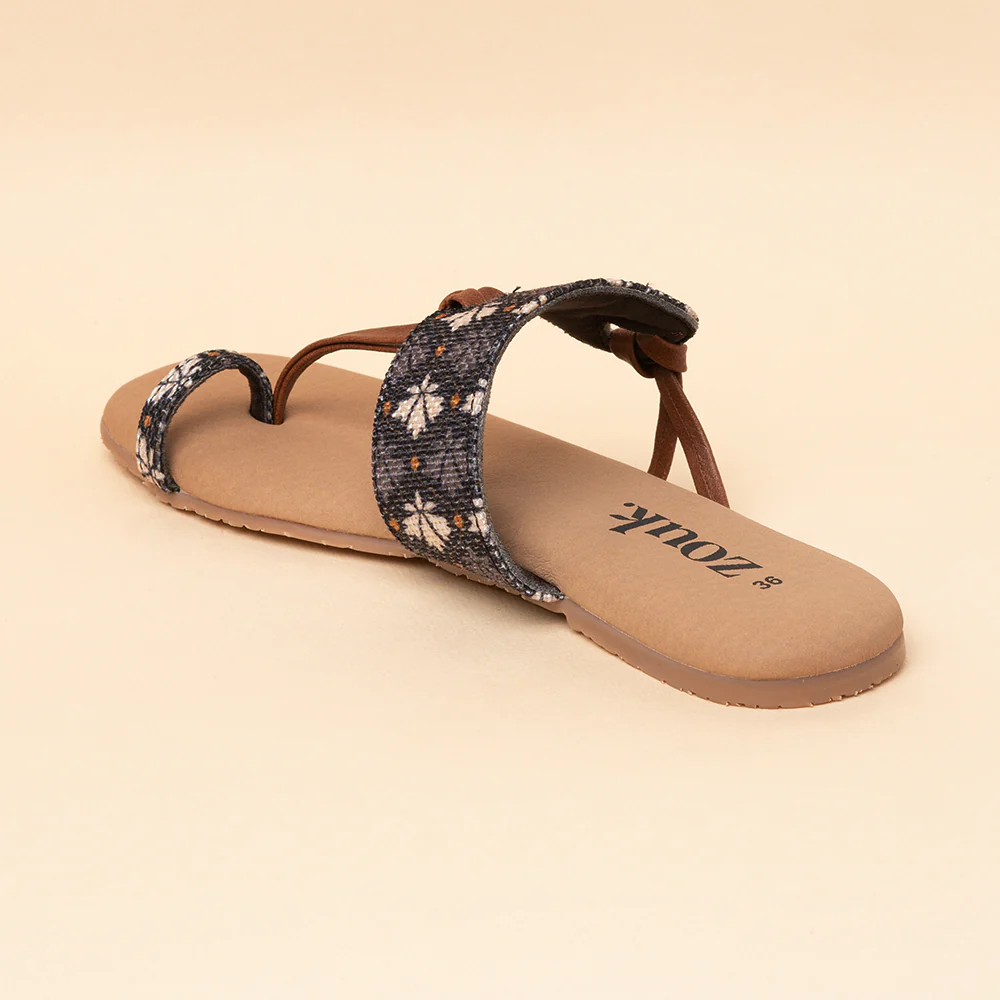 Deccan Bidri Women's Chappals - Image 7