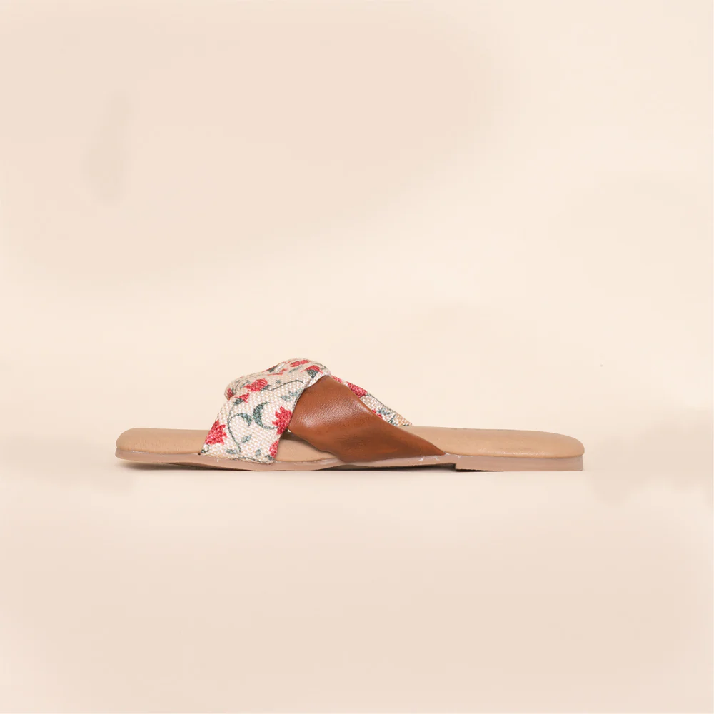 Deccan Garden Cross Sliders - Image 8