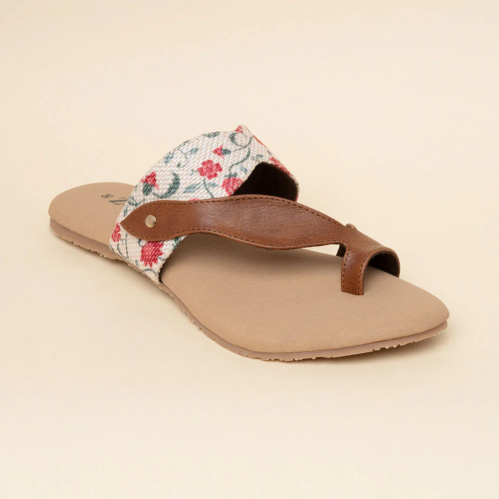 Deccan Garden Curvy Toe Chappal - Image 6