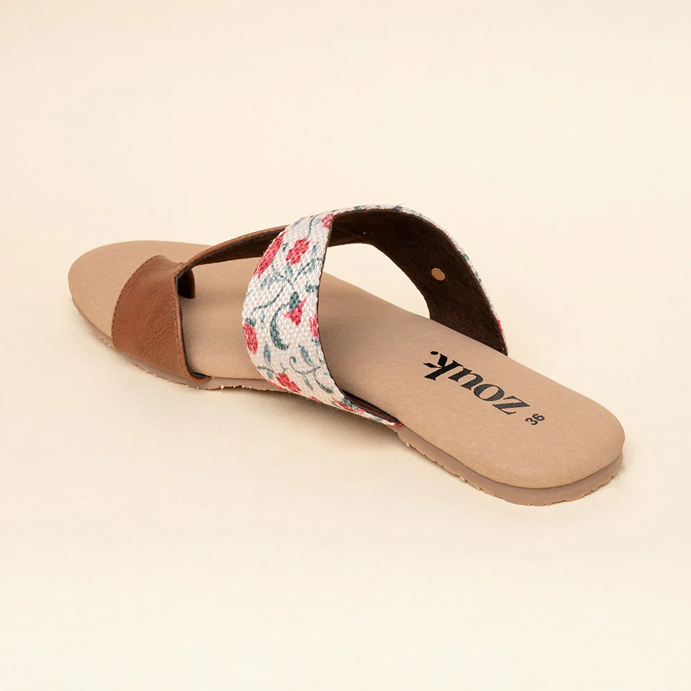 Deccan Garden Curvy Toe Chappal - Image 7