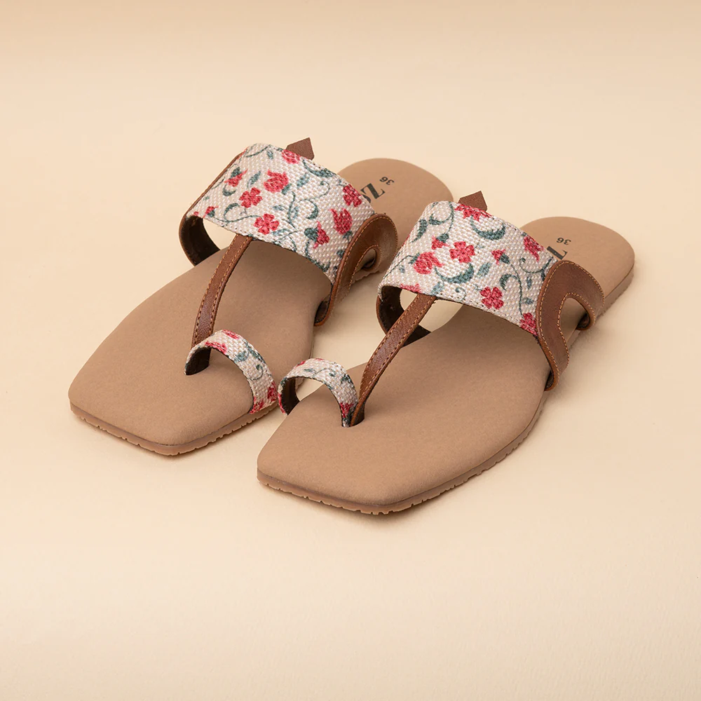 Deccan Garden One Toe Kolhapuri Chappal - Image 4