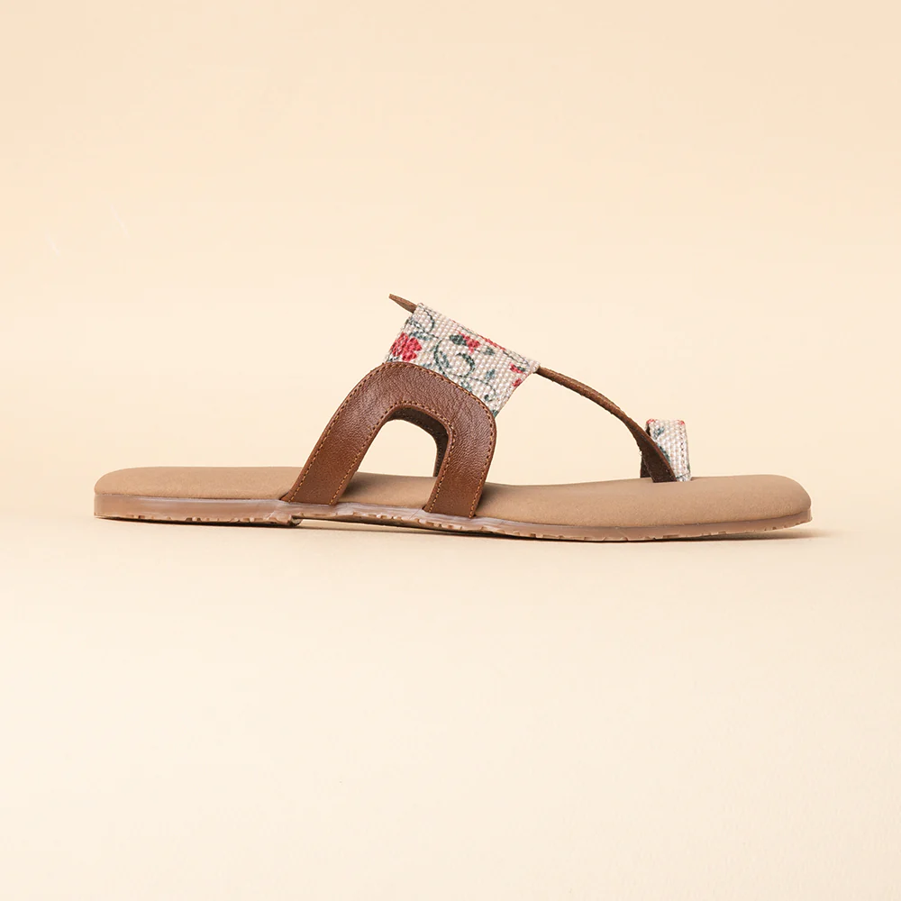 Deccan Garden One Toe Kolhapuri Chappal - Image 9