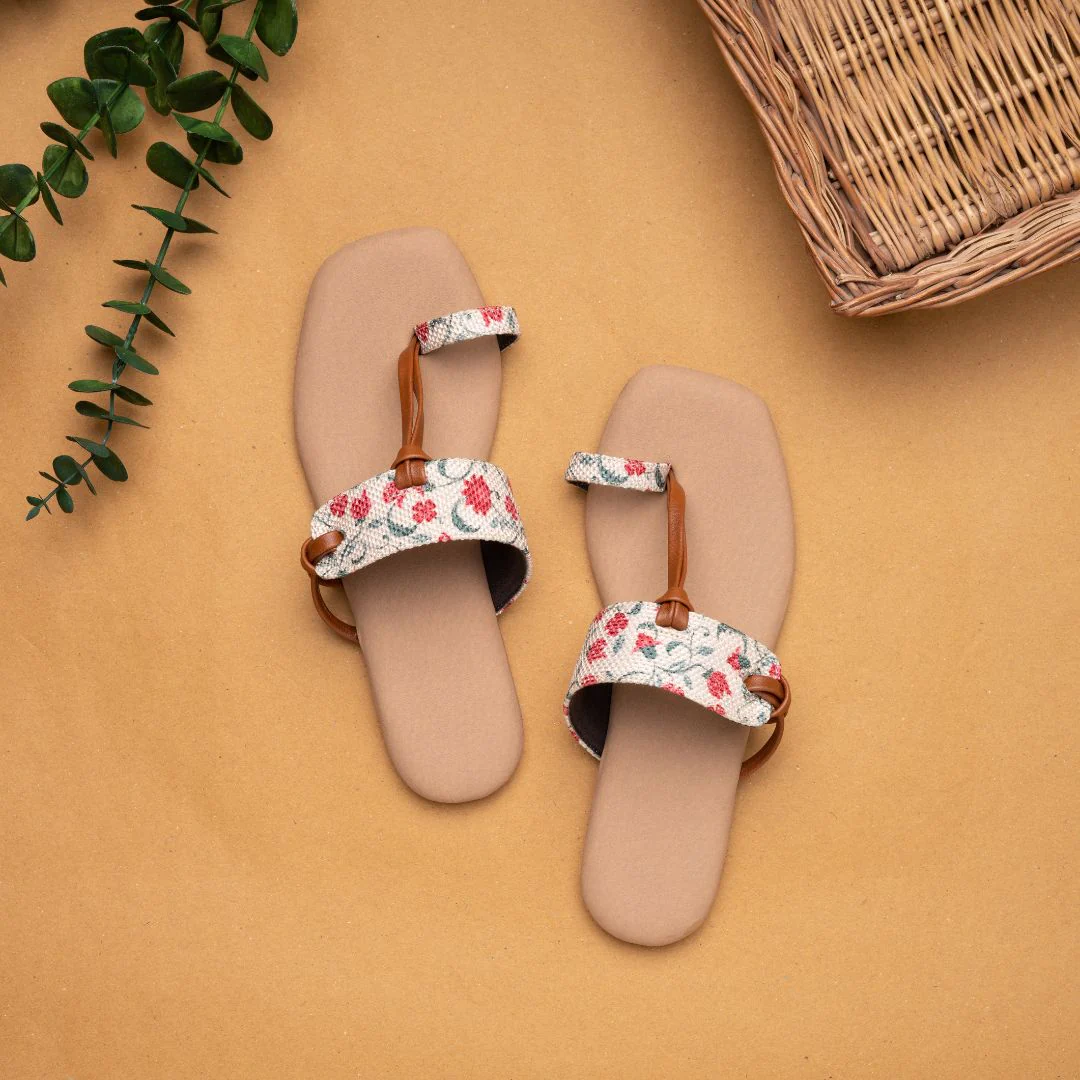 Deccan Garden Women's Chappals - Image 3