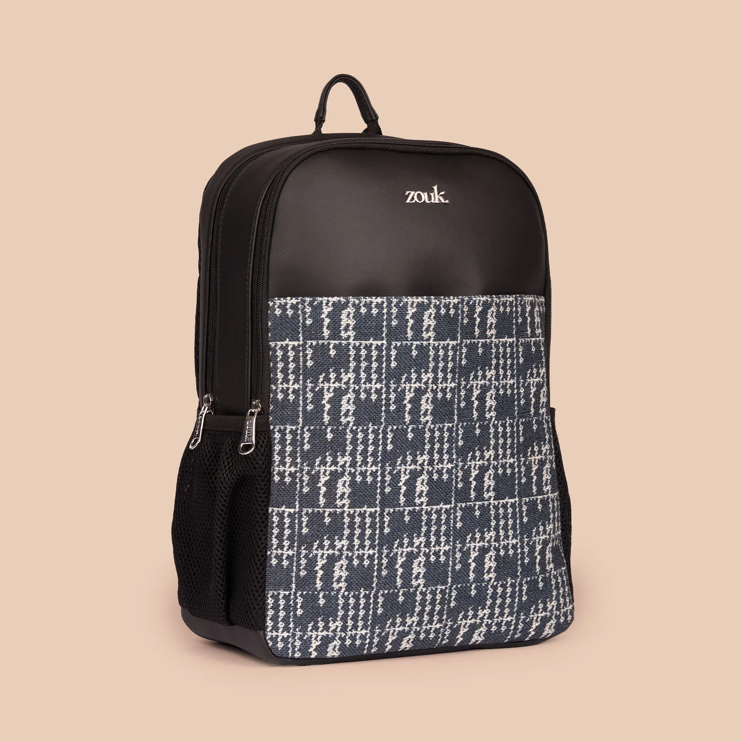 Madras Monochrome Men's Statement Backpack - Image 5