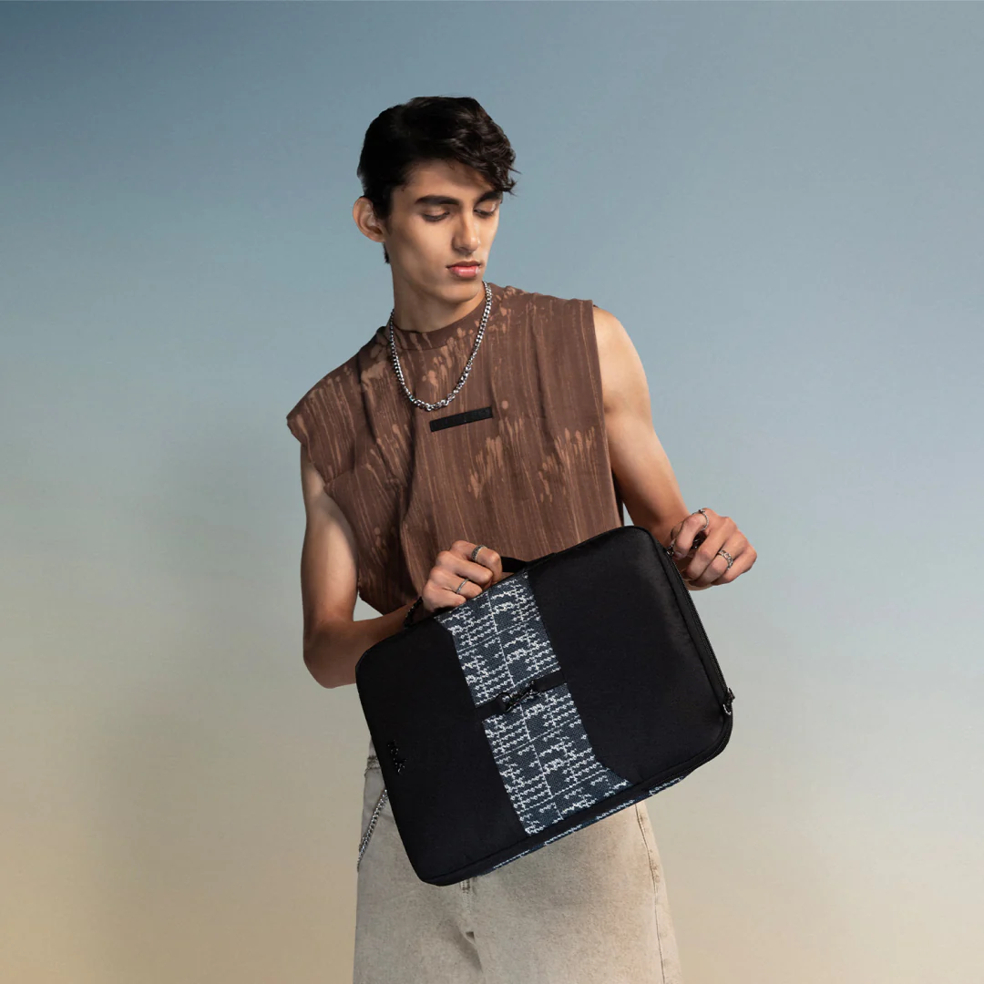 Madras Monochrome Signature Laptop Sleeve - 15.6inch (Black)