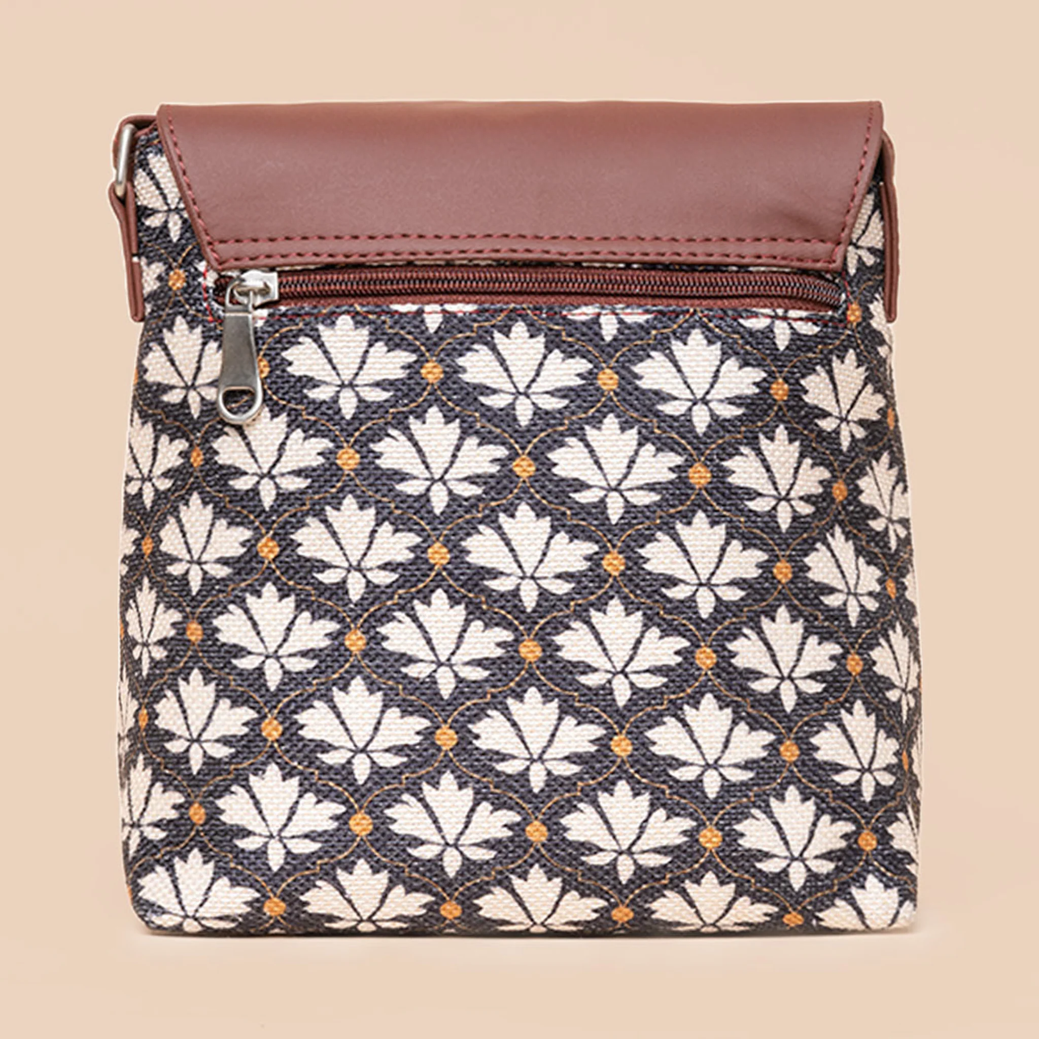 Bidri Kaiser Flap Sling Bag - Image 3